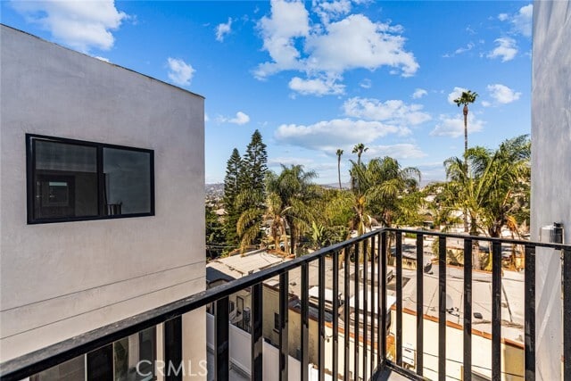 Building Photo - 1376 Edgecliffe Dr