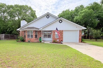 Building Photo - COMING JUNE 2026! (Pet Friendly)
