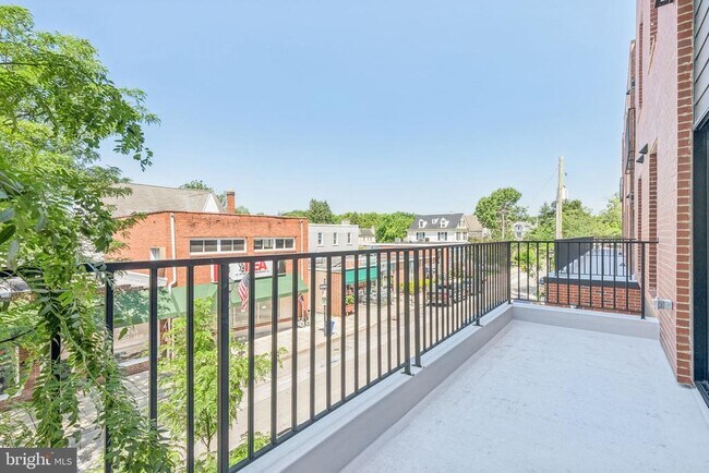 Building Photo - 203 Haverford Ave