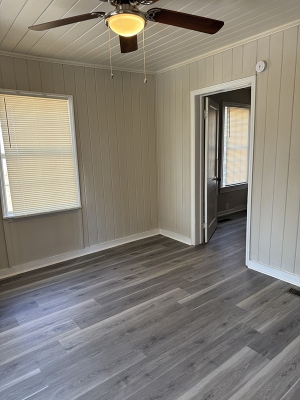 Building Photo - 205 Cato St