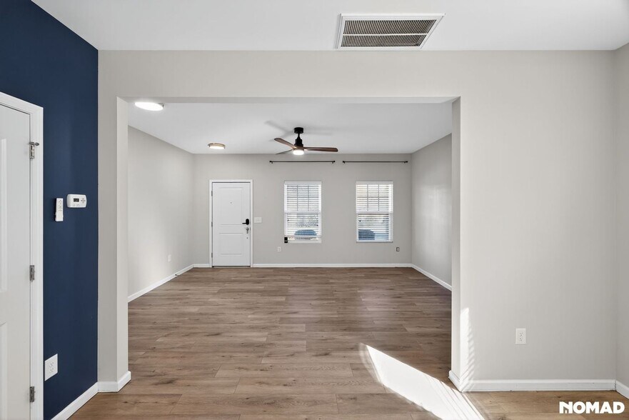 Building Photo - 2321 Autumn Mist Dr