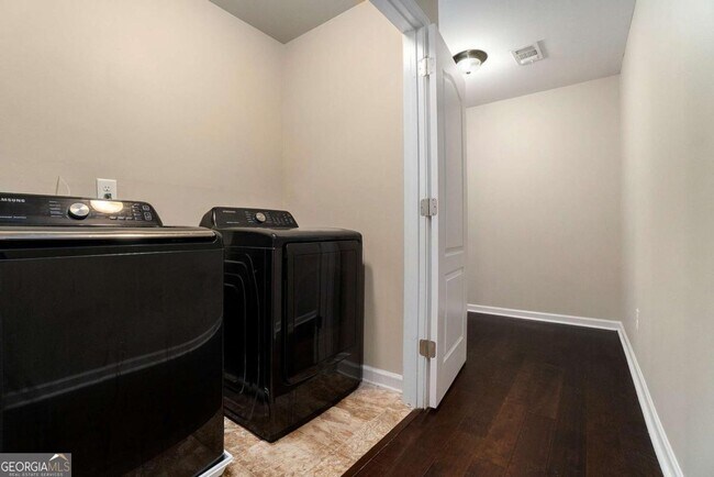 Building Photo - 3989 Princeton Lakes Pass SW