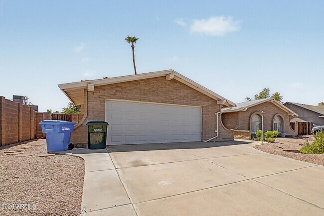 Building Photo - 14612 N 49th Way