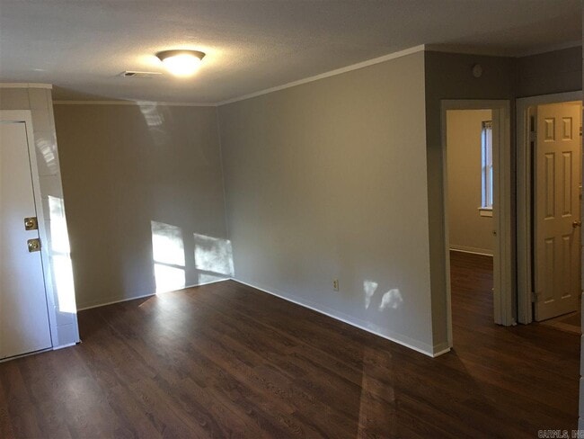 Building Photo - 9 Pinetree Apartment Rd