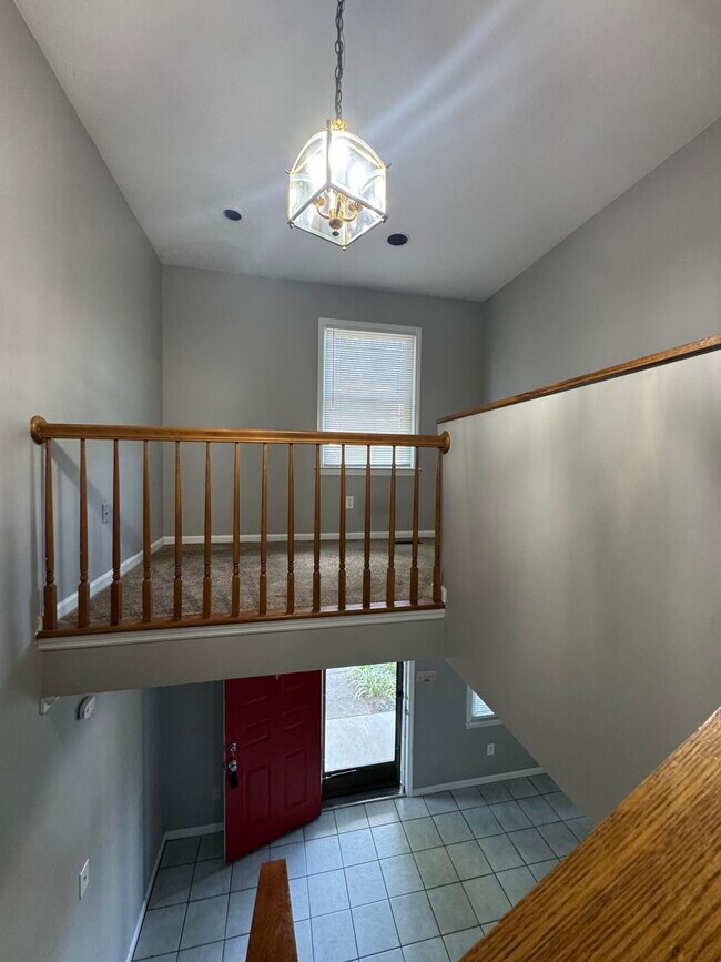Building Photo - 344 Stonegate Way