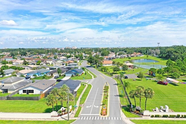 Building Photo - 2505 Kingston Ct