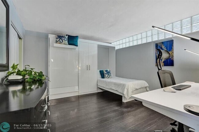 Building Photo - 4280 Galt Ocean Dr