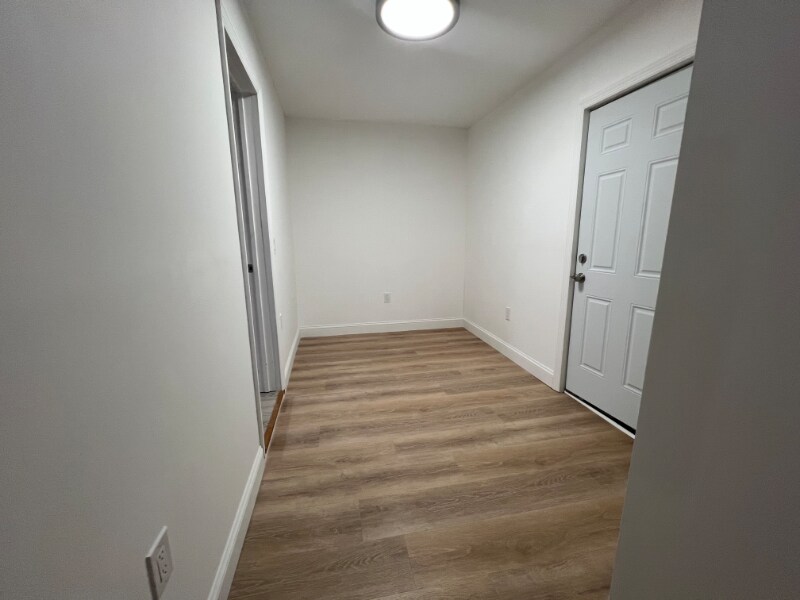 Building Photo - 25 13th St