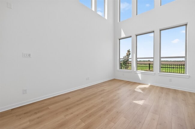 Building Photo - 16739 Lake Austin St