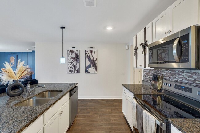 Building Photo - 123 Tobago Cir