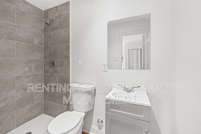 Building Photo - 3353 Jefferson Ave SW