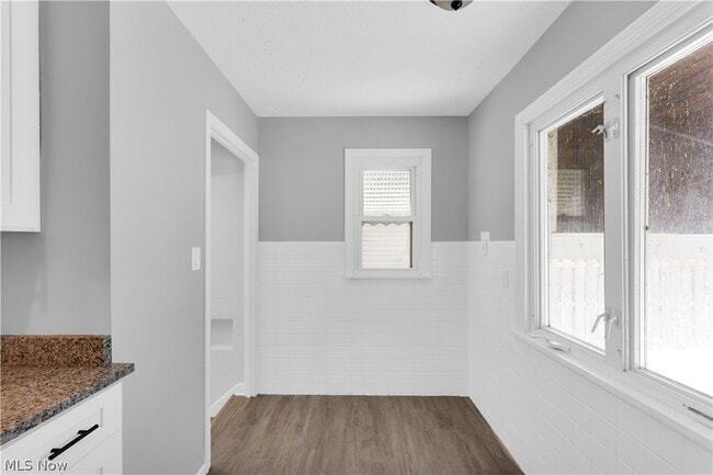 Building Photo - 22501 Arms Ave