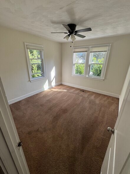 Bedroom 1 - 1018 Wolcott Ave