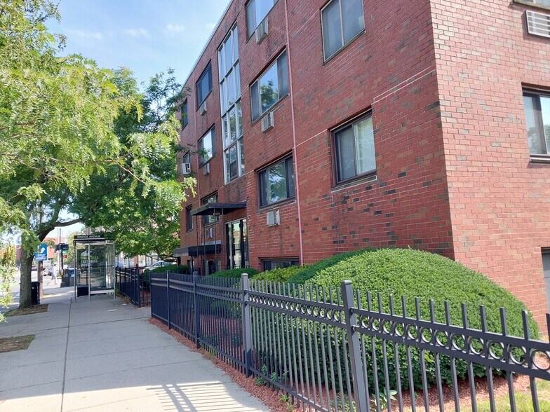 Building Photo - 2192 Massachusetts Ave