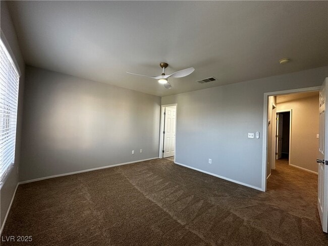 Building Photo - 2649 Heathrow St