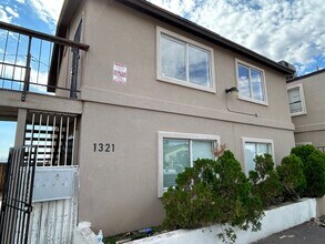 Building Photo - 2 Bedroom 1 Bath Phoenix treasure