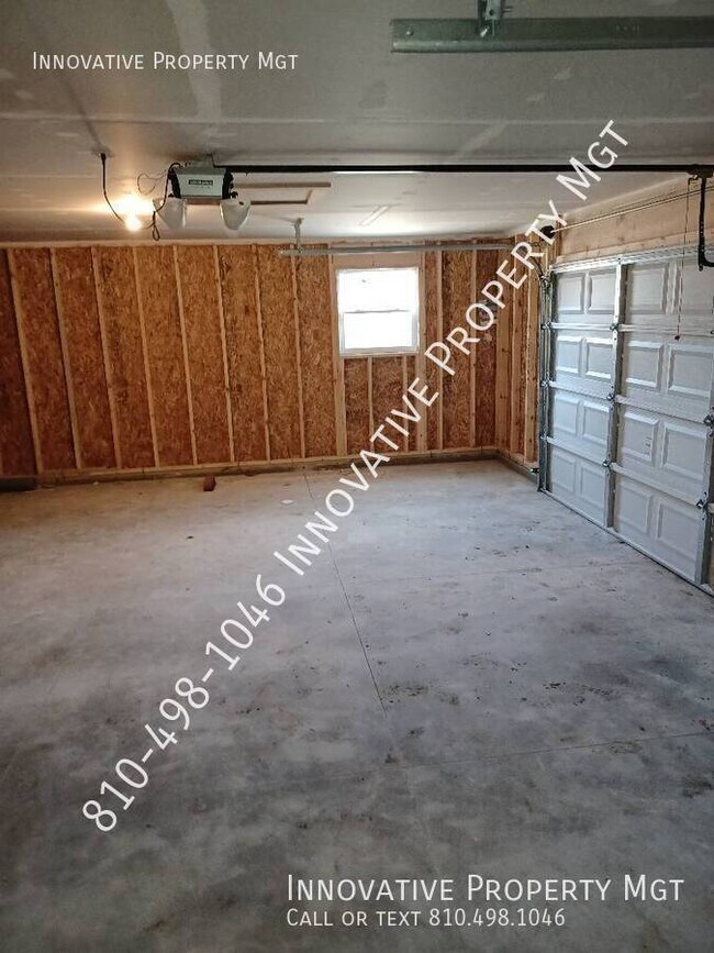 Building Photo - 4354 Elms Rd