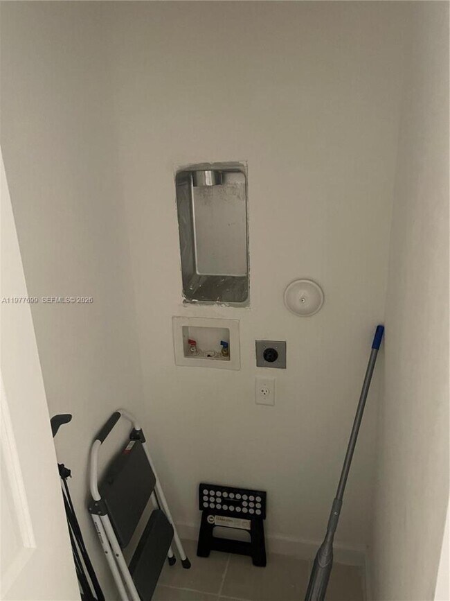 Building Photo - 20344 NW 6th Pl