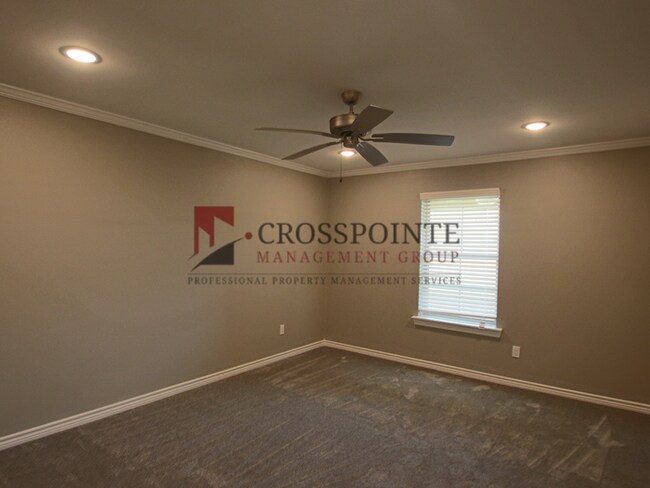 Building Photo - 2 Bedroom 2 Bath Townhome! Whitehouse ISD!