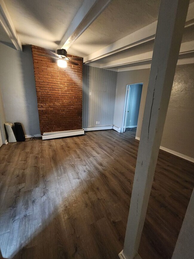 Building Photo - 1511 Hatteras St