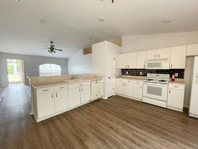 Building Photo - 11495 Forest Mere Dr