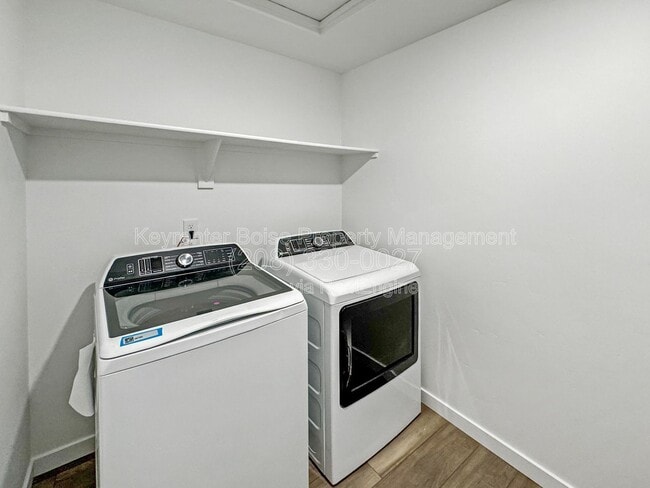 Building Photo - 4117 W Steel Grey Ln