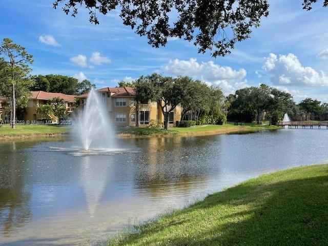 Building Photo - 4815 Via Palm Lakes