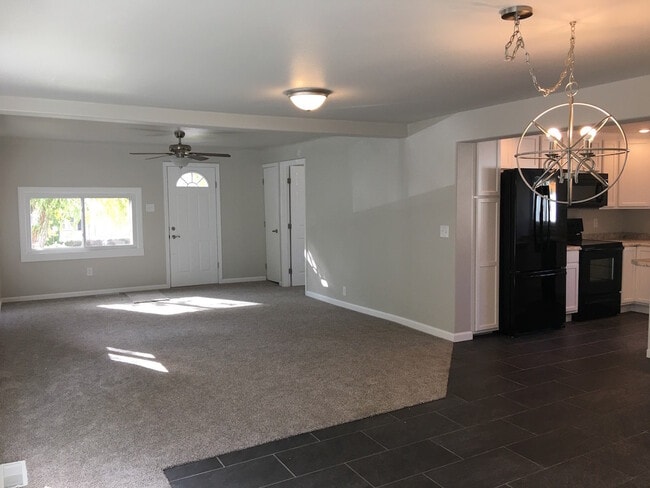 Building Photo - 4 bedroom, 2 bath Home
