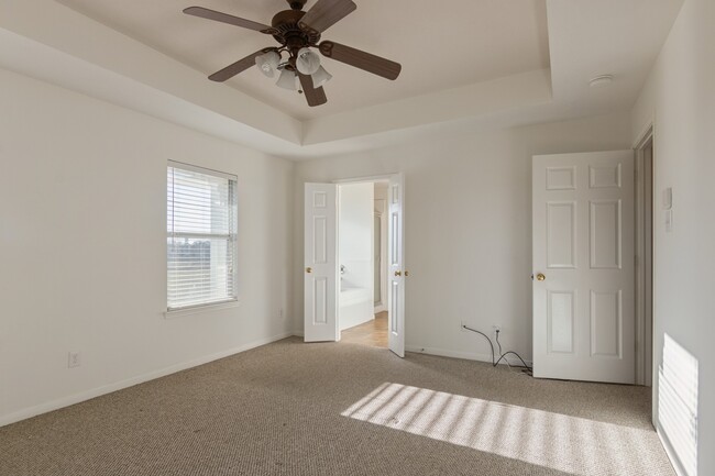 Building Photo - 4522 Park Trail Ln