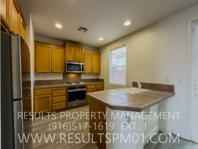 Building Photo - 3 Bedroom 2 bath Home in Natomas