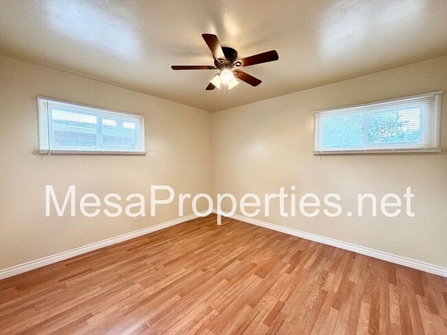 Building Photo - 17571 Deodar Ave