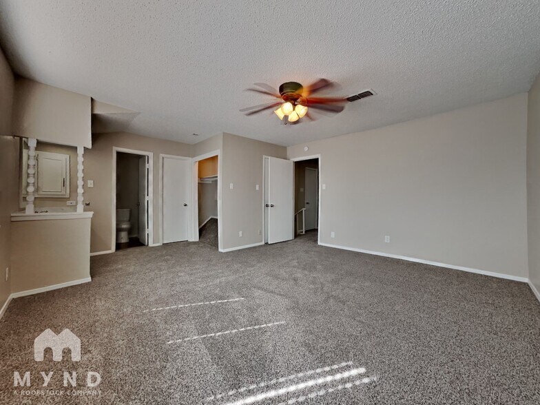 Building Photo - 6212 Geneva Ave