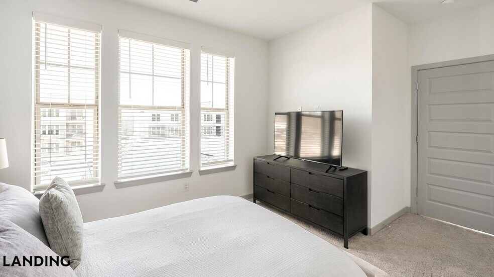 Building Photo - 100 Wildwood Ct