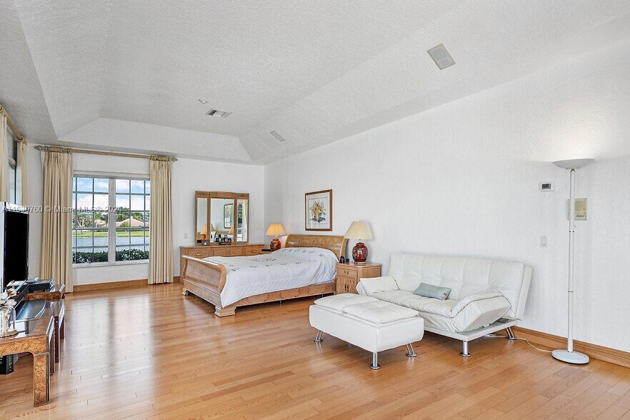 Building Photo - 7701 Salem Ln