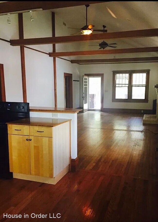 Building Photo - 3 br, 1 bath House - 127 Flint Street