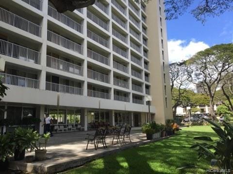 Building Photo - 114 N Kuakini St