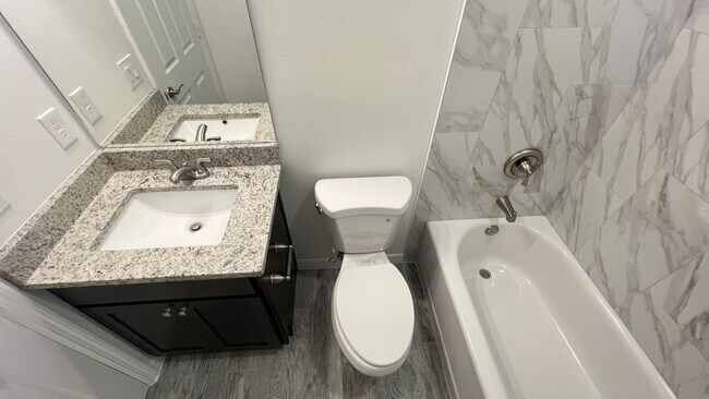 Building Photo - GORGEOUS Bedroom, 2 Bathroom Home in Palm Bay!!