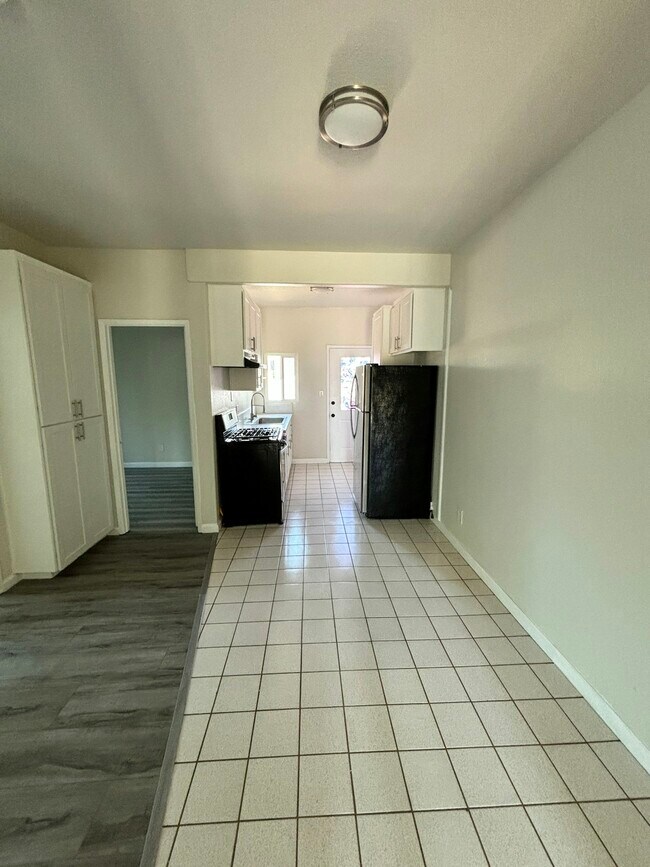 Building Photo - 13423 Olive Dr