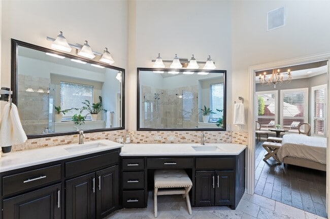 Building Photo - 3312 Westover Dr