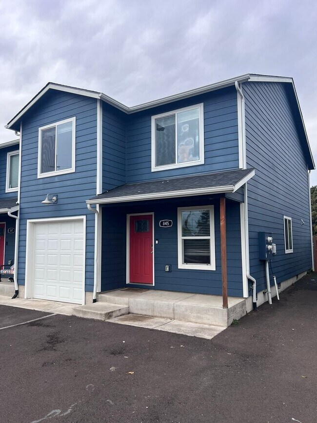 Primary Photo - OWN962