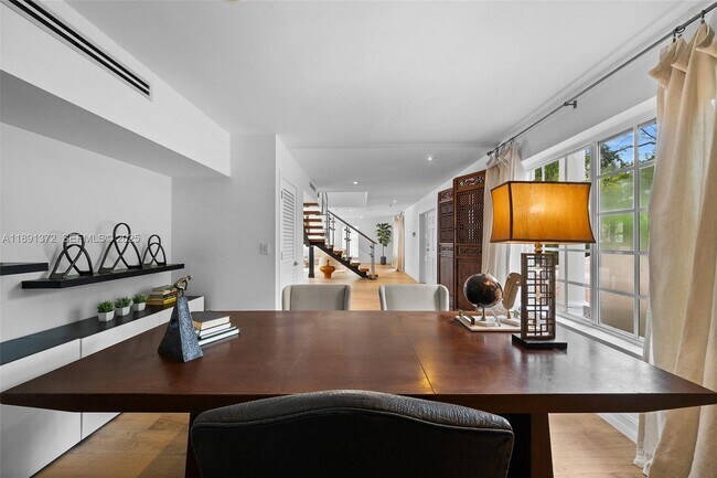 Building Photo - 575 Bay Point Rd