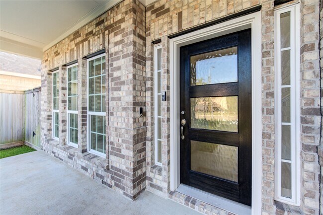 Building Photo - 30243 Twisting Springs Dr