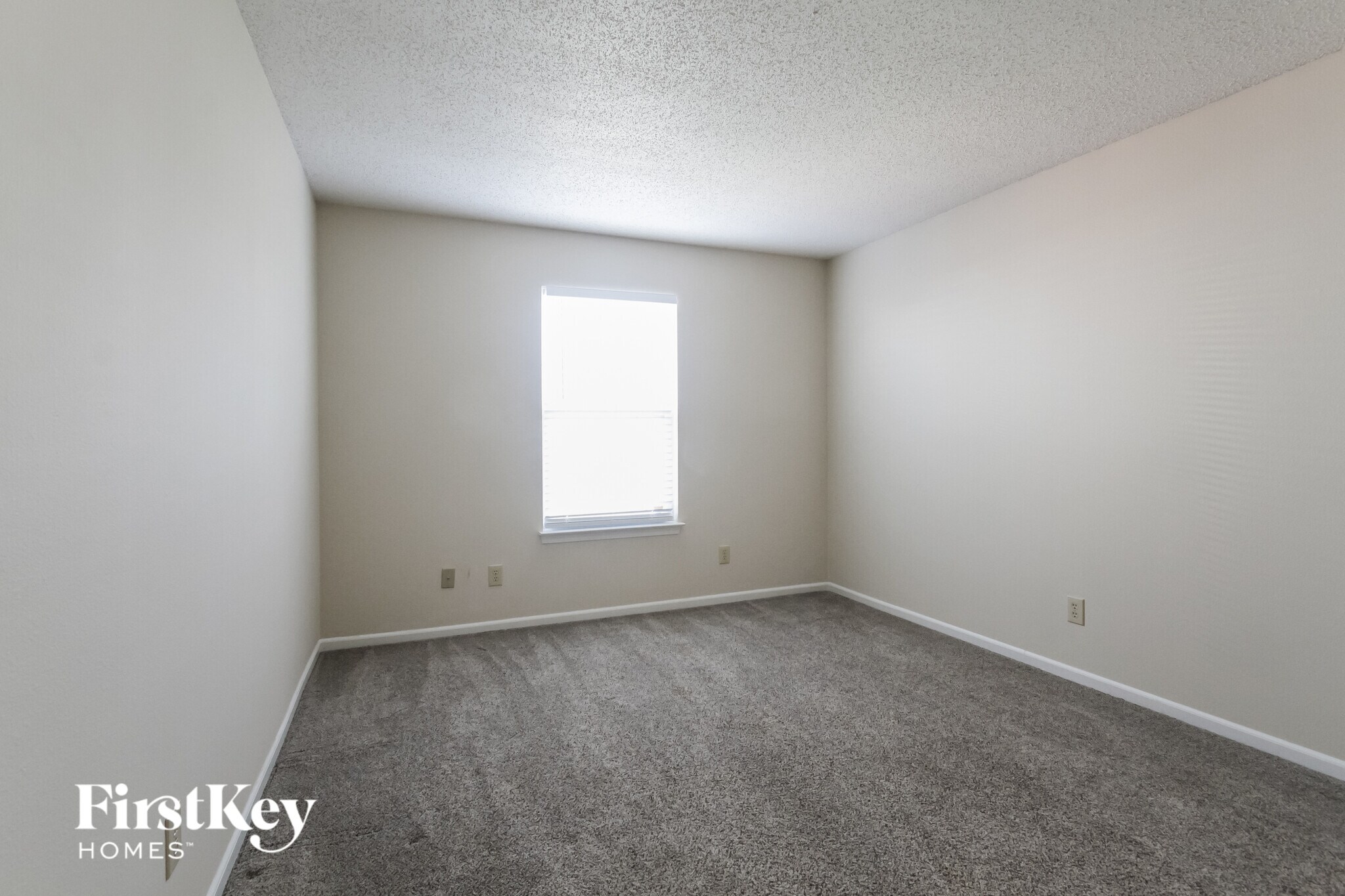 Building Photo - 9192 Huntleigh Cir