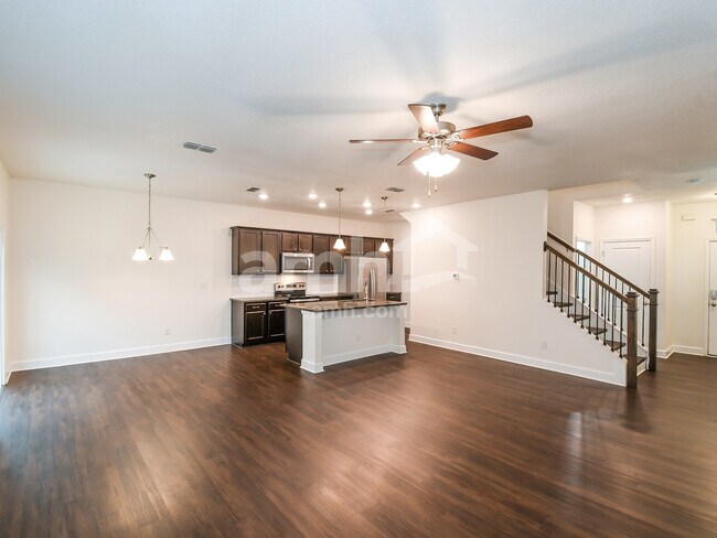 Building Photo - 8559 Highfield Ave