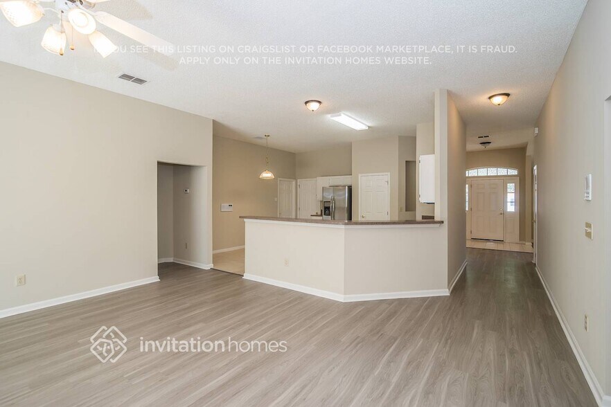 Building Photo - 11952 Collins Creek Dr