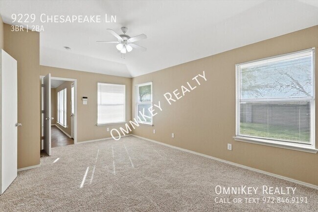 Building Photo - 9229 Chesapeake Ln