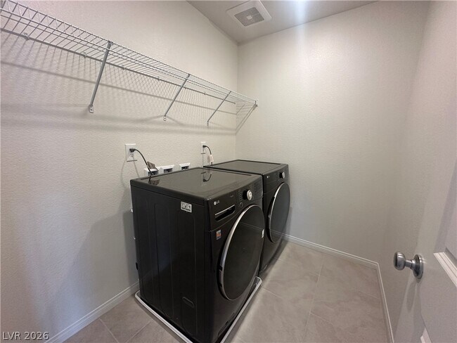 Building Photo - 3633 Torres Novas Ln