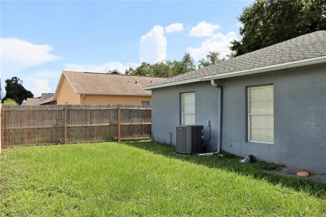 Building Photo - 3677 Amelia Way