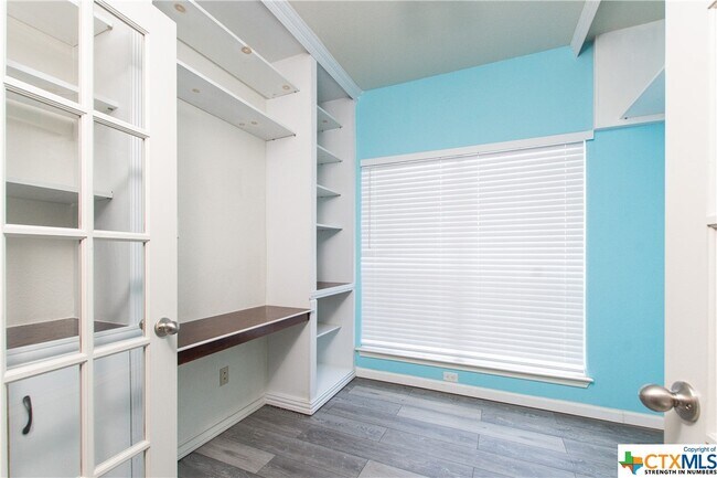 Building Photo - 2903 Scottsdale Dr