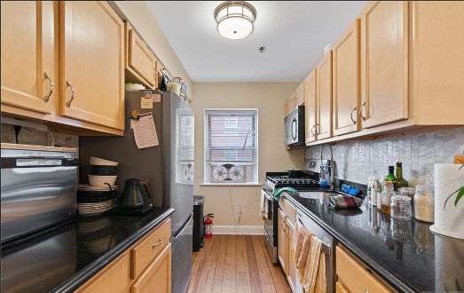 Building Photo - 70 S Munn Ave